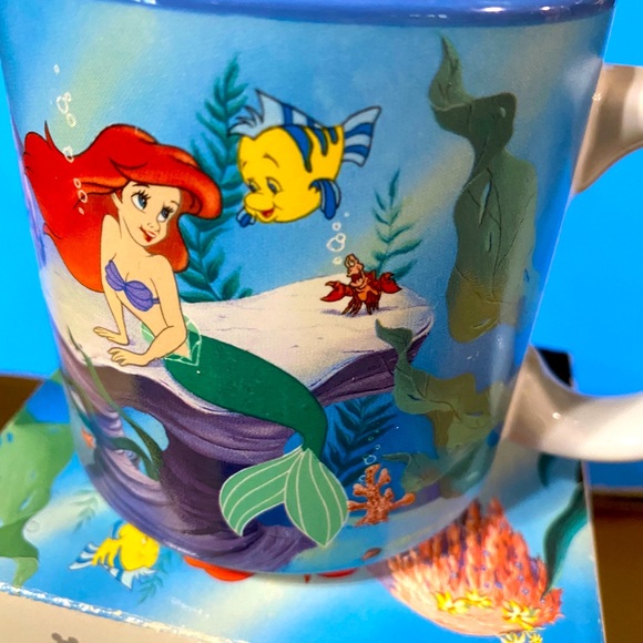 DISNEY STORE EXCLUSIVE VTG 90’s NWT THE LITTLE MERMAID COLLECTIBLE CERAMIC MUG - Picture 3 of 16